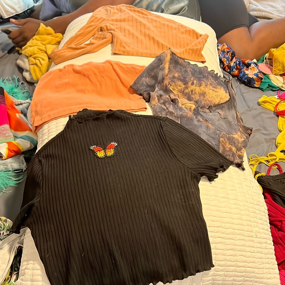Crop tops